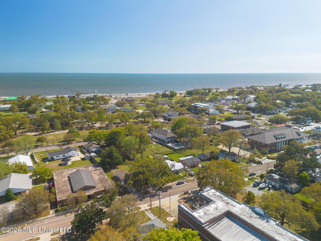 124 E Second Street, Long Beach, MS 39560