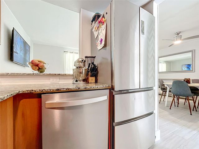 651 NE 60th St 12, Miami, FL 33137