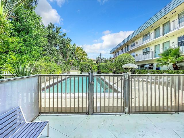 651 NE 60th St 12, Miami, FL 33137