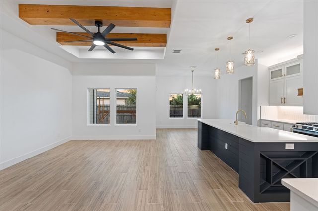 6650 La Salle Dr, Corpus Christi, TX 78414