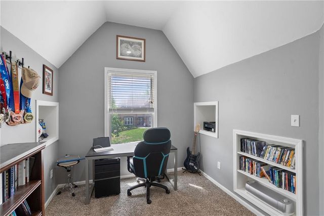 9338 NW 86th Terrace, Kansas City, MO 64153