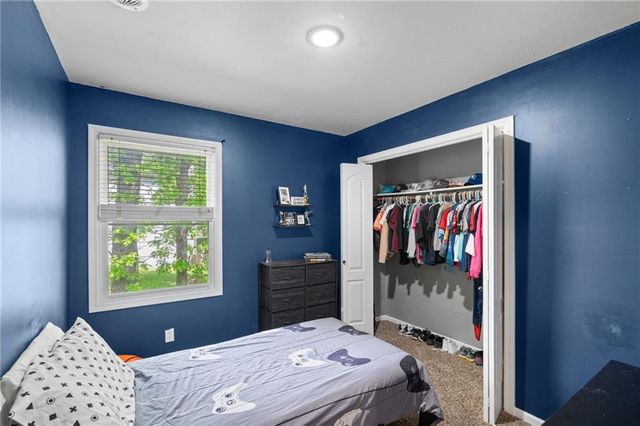9338 NW 86th Terrace, Kansas City, MO 64153