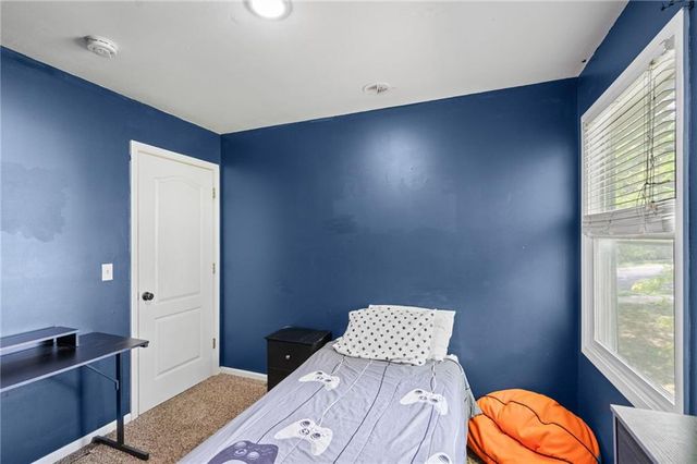 9338 NW 86th Terrace, Kansas City, MO 64153