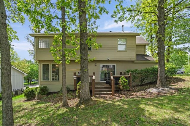 9338 NW 86th Terrace, Kansas City, MO 64153