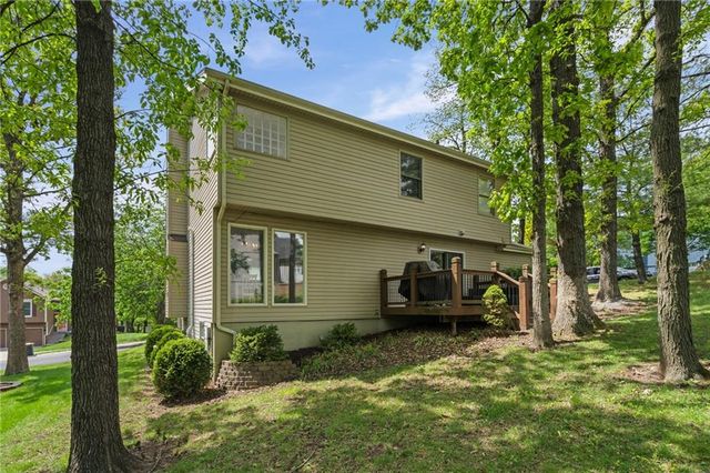 9338 NW 86th Terrace, Kansas City, MO 64153