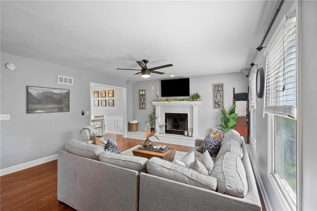 9338 NW 86th Terrace, Kansas City, MO 64153