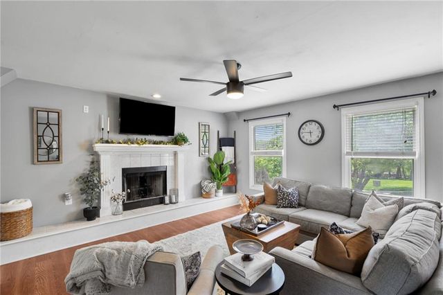 9338 NW 86th Terrace, Kansas City, MO 64153