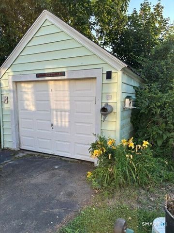 91 College Street, Stratford, CT 06614