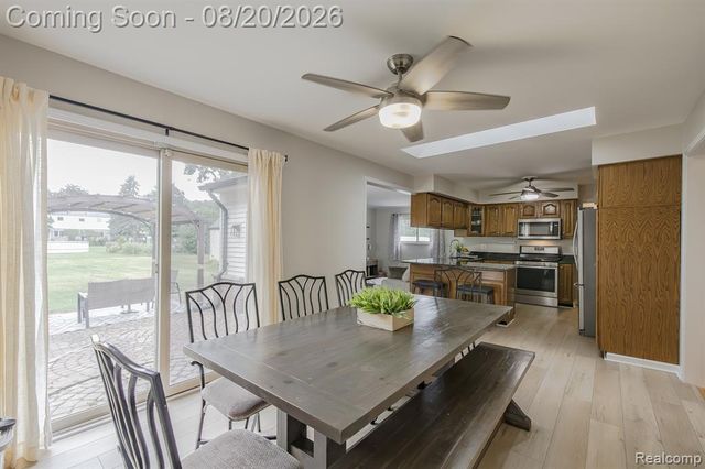 428 Carter Drive, Troy, MI 48098