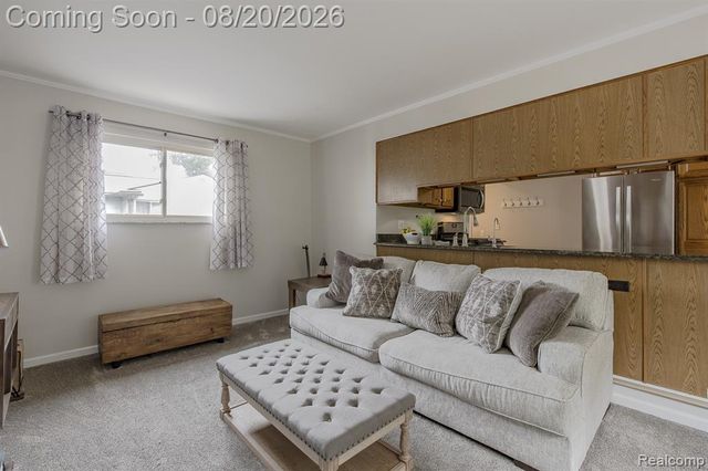 428 Carter Drive, Troy, MI 48098