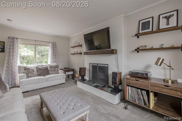 428 Carter Drive, Troy, MI 48098