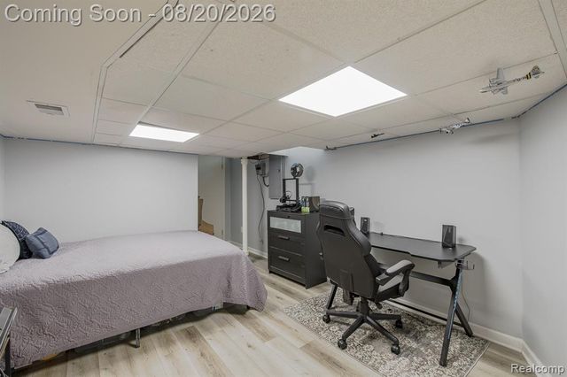 428 Carter Drive, Troy, MI 48098