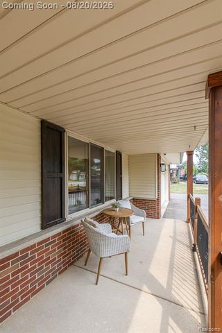428 Carter Drive, Troy, MI 48098