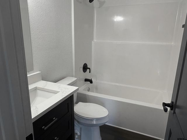 225 McWhorter, Mineola, TX 75773