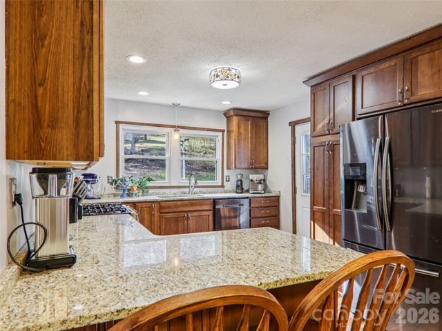 7 Landon Mountain Lane, Weaverville, NC 28787