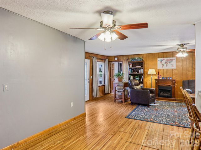 7 Landon Mountain Lane, Weaverville, NC 28787