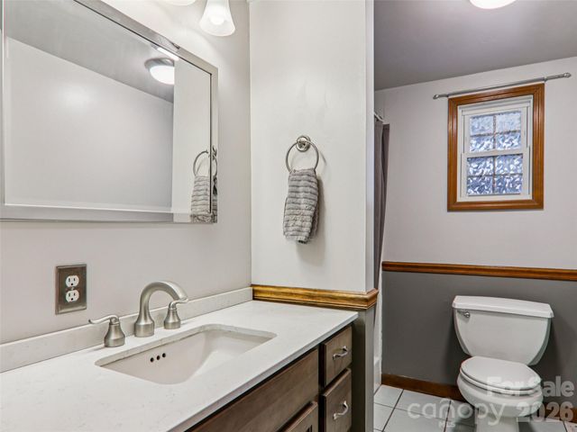 7 Landon Mountain Lane, Weaverville, NC 28787