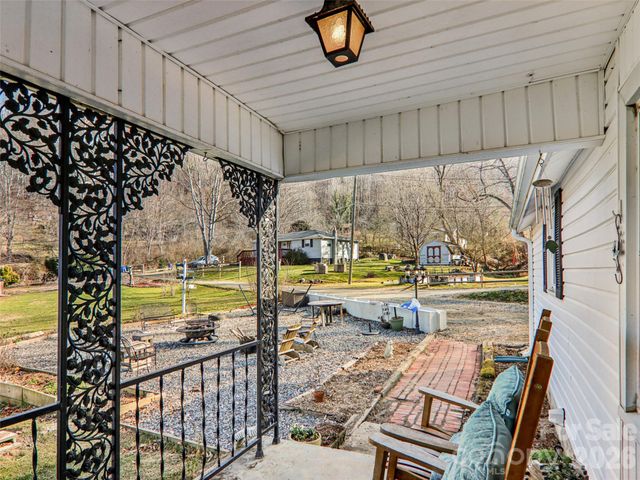 7 Landon Mountain Lane, Weaverville, NC 28787