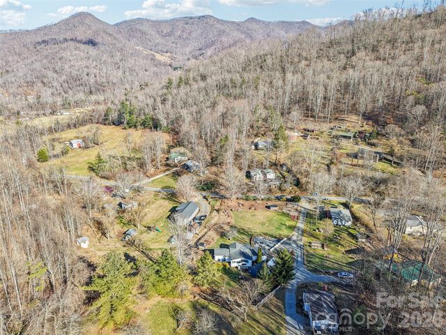 7 Landon Mountain Lane, Weaverville, NC 28787