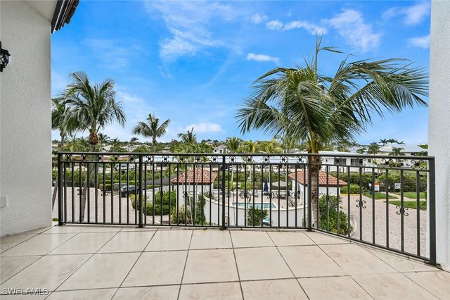1530 5th AVE S C311, Naples, FL 34102