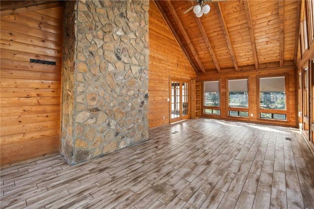 5530 Bourbon Drive, Gainesville, GA 30506