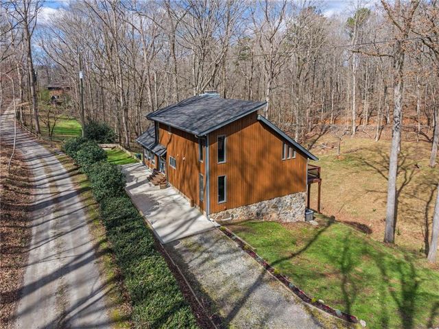 5530 Bourbon Drive, Gainesville, GA 30506