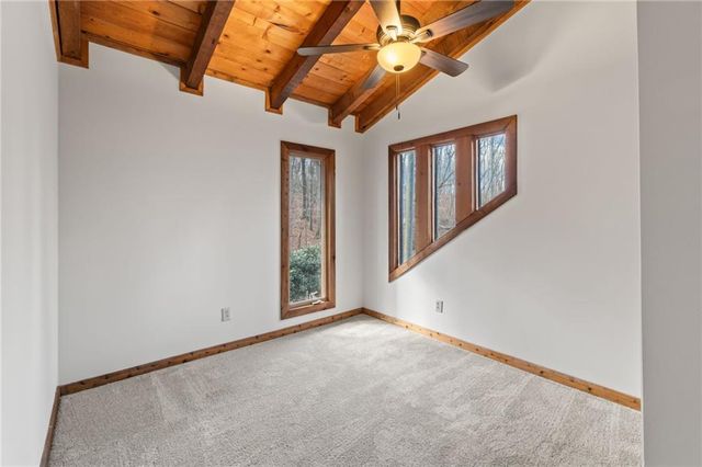 5530 Bourbon Drive, Gainesville, GA 30506