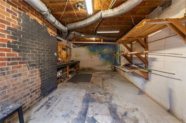 5530 Bourbon Drive, Gainesville, GA 30506