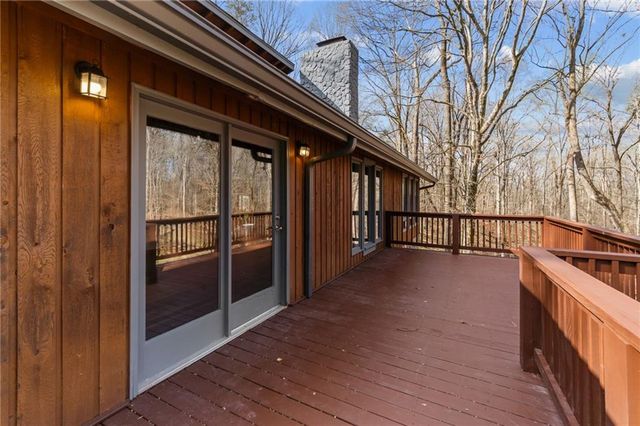 5530 Bourbon Drive, Gainesville, GA 30506