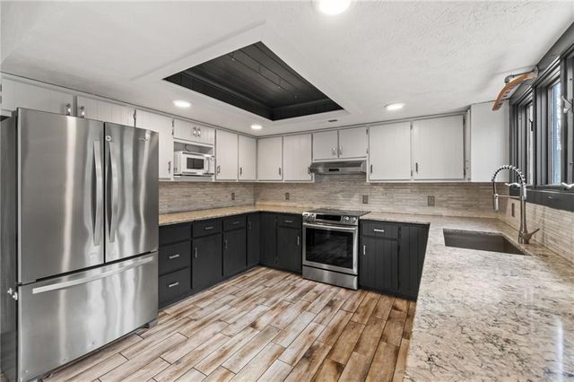 5530 Bourbon Drive, Gainesville, GA 30506