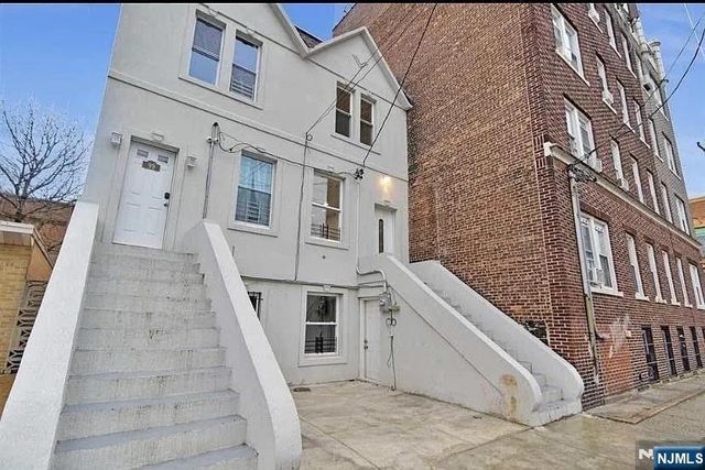 101 Clerk Street, Jersey City, NJ 07305