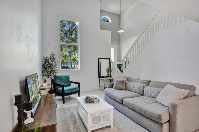 9841 NW 9th Court, Plantation, FL 33324