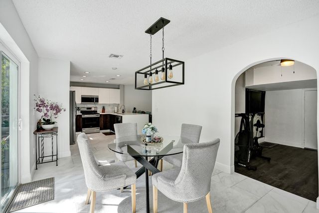 9841 NW 9th Court, Plantation, FL 33324