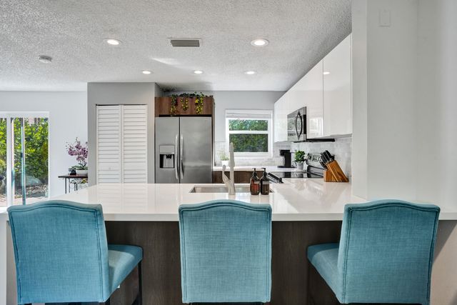 9841 NW 9th Court, Plantation, FL 33324