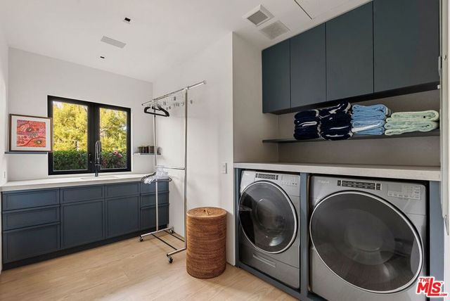 433 Bellagio Terrace, Los Angeles, CA 90049