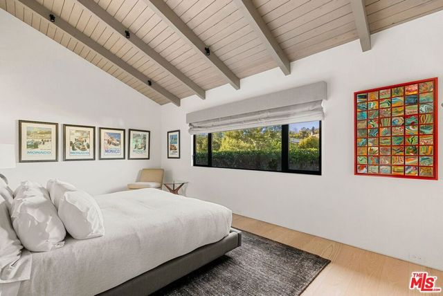 433 Bellagio Terrace, Los Angeles, CA 90049