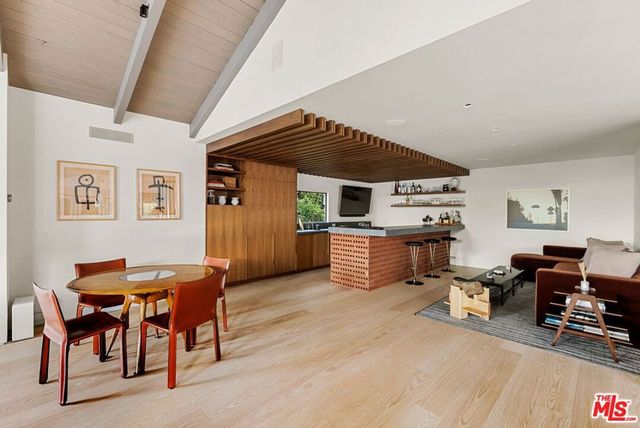433 Bellagio Terrace, Los Angeles, CA 90049