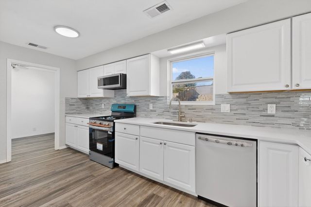 91 Idaho Creek Road NE, Albuquerque, NM 87124