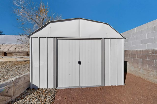 91 Idaho Creek Road NE, Albuquerque, NM 87124