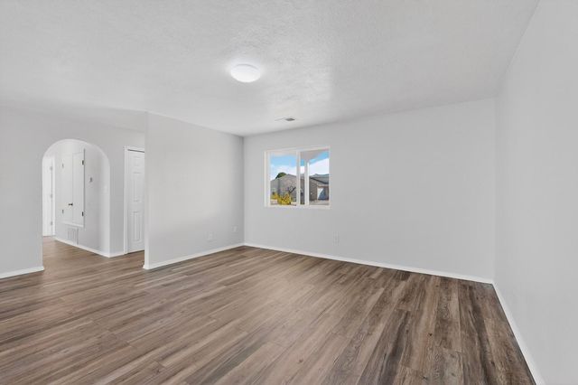 91 Idaho Creek Road NE, Albuquerque, NM 87124