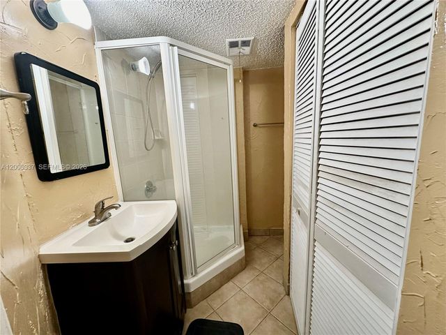 1100 SE 4th Ave 32, Deerfield Beach, FL 33441