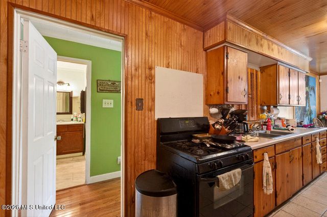 4003 Glover Street, Gulfport, MS 39507