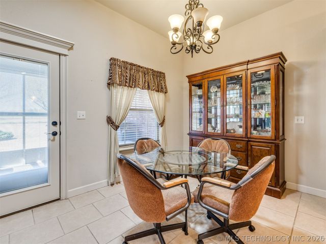 16184 S 279th East Avenue, Coweta, OK 74429