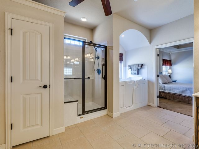 16184 S 279th East Avenue, Coweta, OK 74429