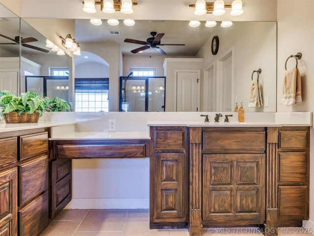 16184 S 279th East Avenue, Coweta, OK 74429