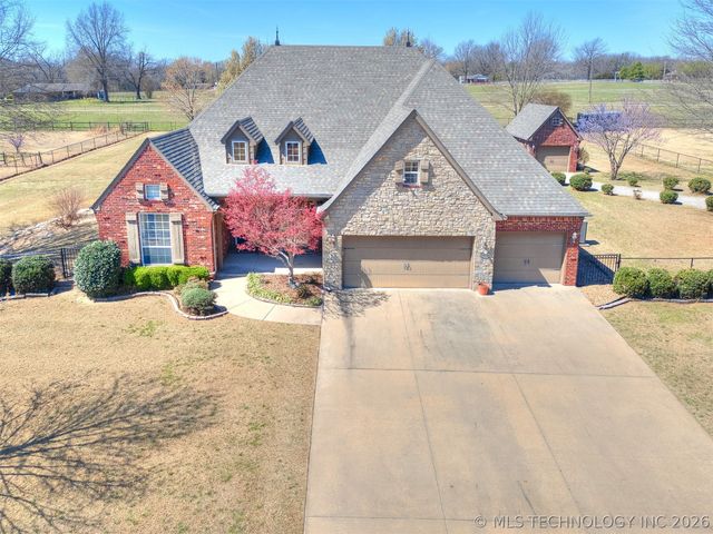 16184 S 279th East Avenue, Coweta, OK 74429