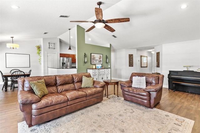 24251 CALUSA BOULEVARD, Eustis, FL 32736