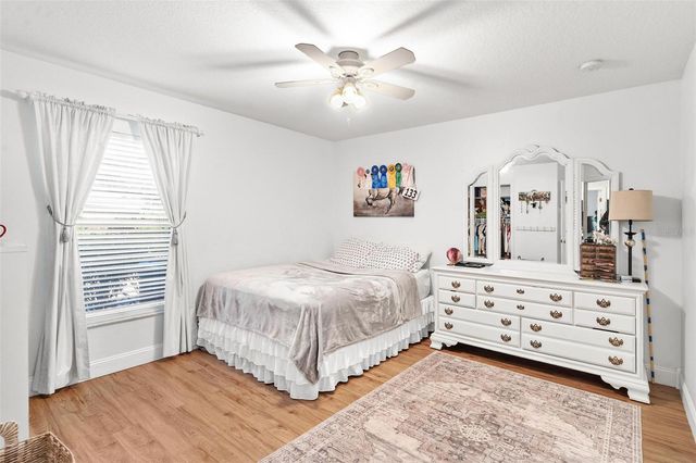 24251 CALUSA BOULEVARD, Eustis, FL 32736