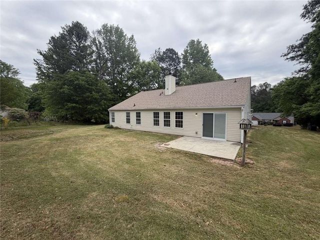 410 Crestbend Lane, Powder Springs, GA 30127