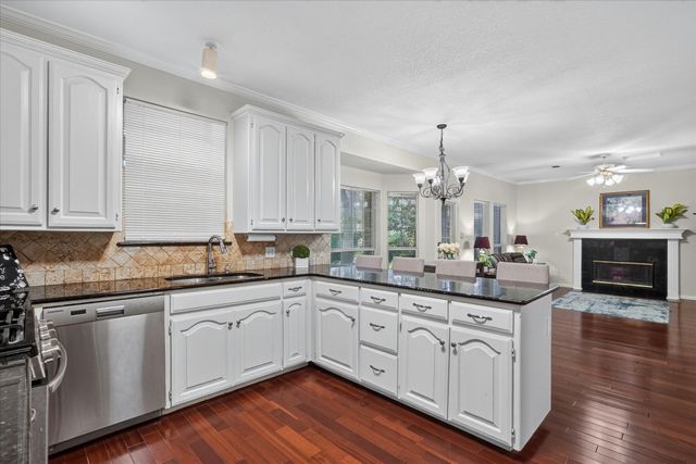 5424 Emerald Park Boulevard, Arlington, TX 76017